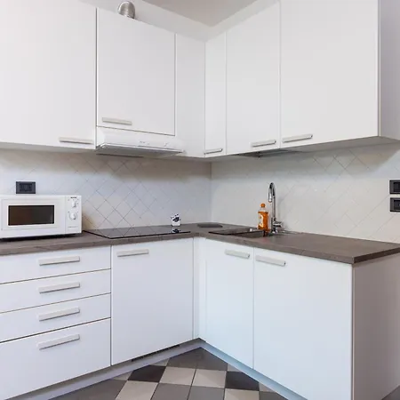 Ξενοδοχείο με διαμερίσματα Piazzi House 4*