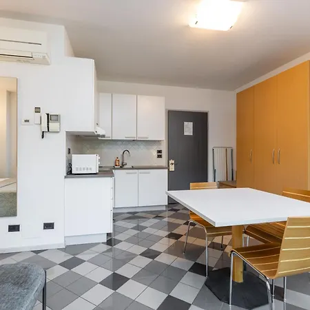 Ξενοδοχείο με διαμερίσματα Piazzi House Σόντριο