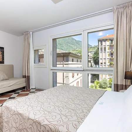Piazzi House Ξενοδοχείο με διαμερίσματα Σόντριο
