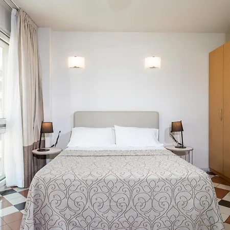 Ξενοδοχείο με διαμερίσματα Piazzi House