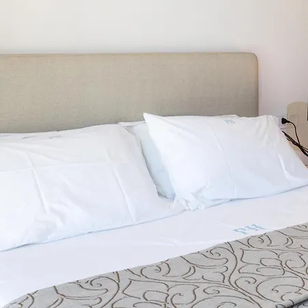 皮亚齐公寓式酒店 松德里奥