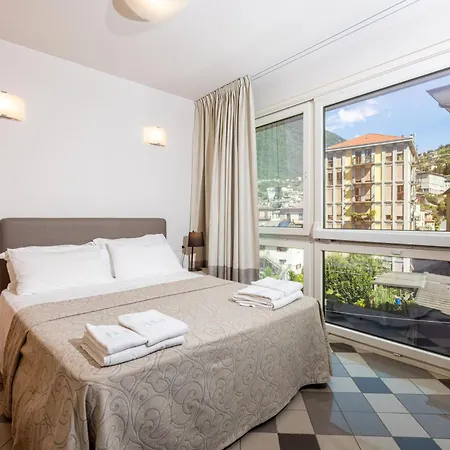 Piazzi House 4*
