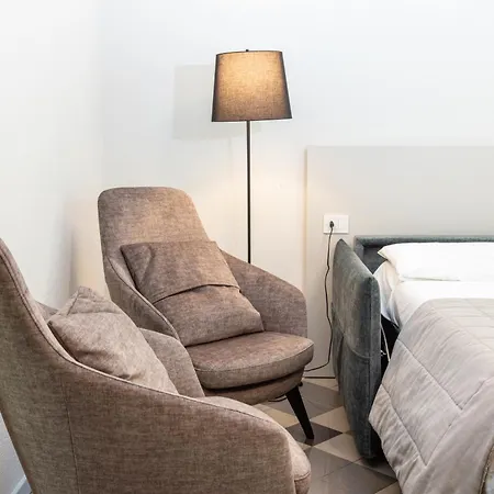 皮亚齐公寓式酒店 4* 松德里奥