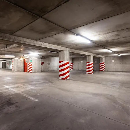 皮亚齐公寓式酒店 4* 松德里奥