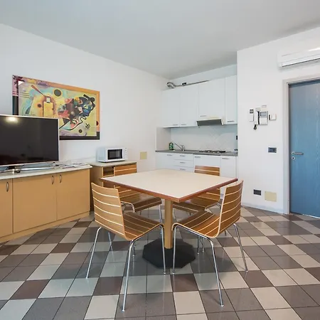 Piazzi House Aparthotel Sondrio