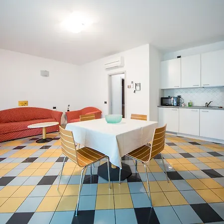 Aparthotel Piazzi House 4*
