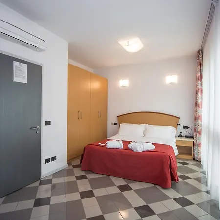 Piazzi House 4* Sondrio