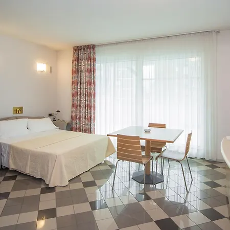 Piazzi House 4* Sondrio