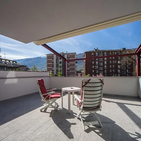Piazzi House Sondrio