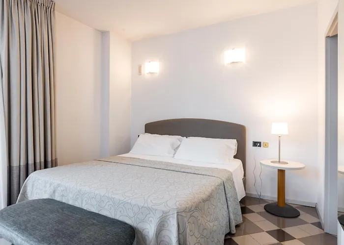 Aparthotel Piazzi House 4*