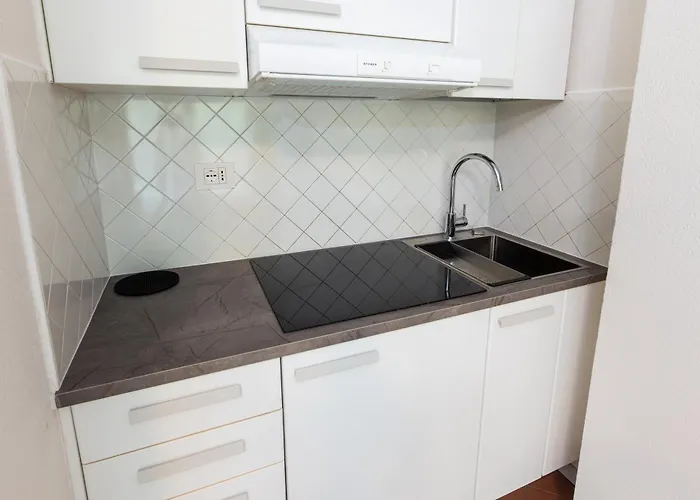 Piazzi House Aparthotel 4*