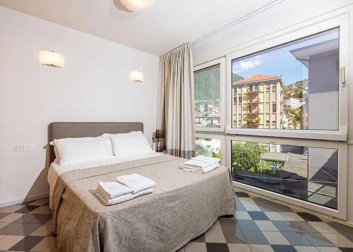 Piazzi House 4*