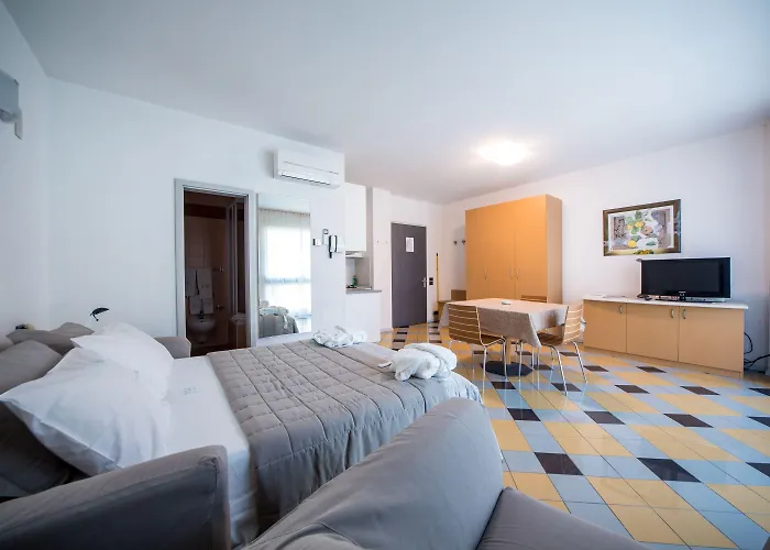 Piazzi House 4* Sondrio